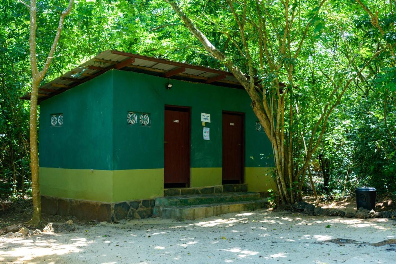 Villa Firefly Eco Retreat Shimoni Esterno foto