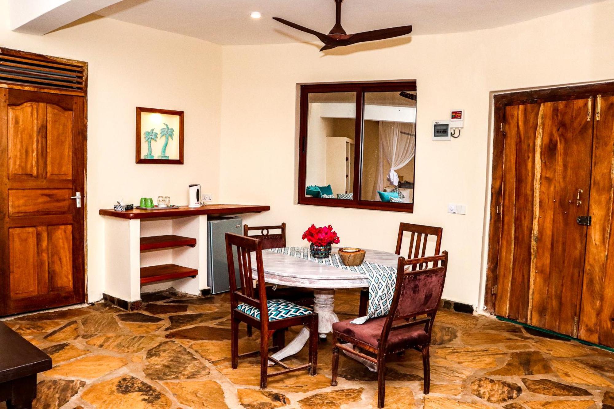 Villa Firefly Eco Retreat Shimoni Esterno foto
