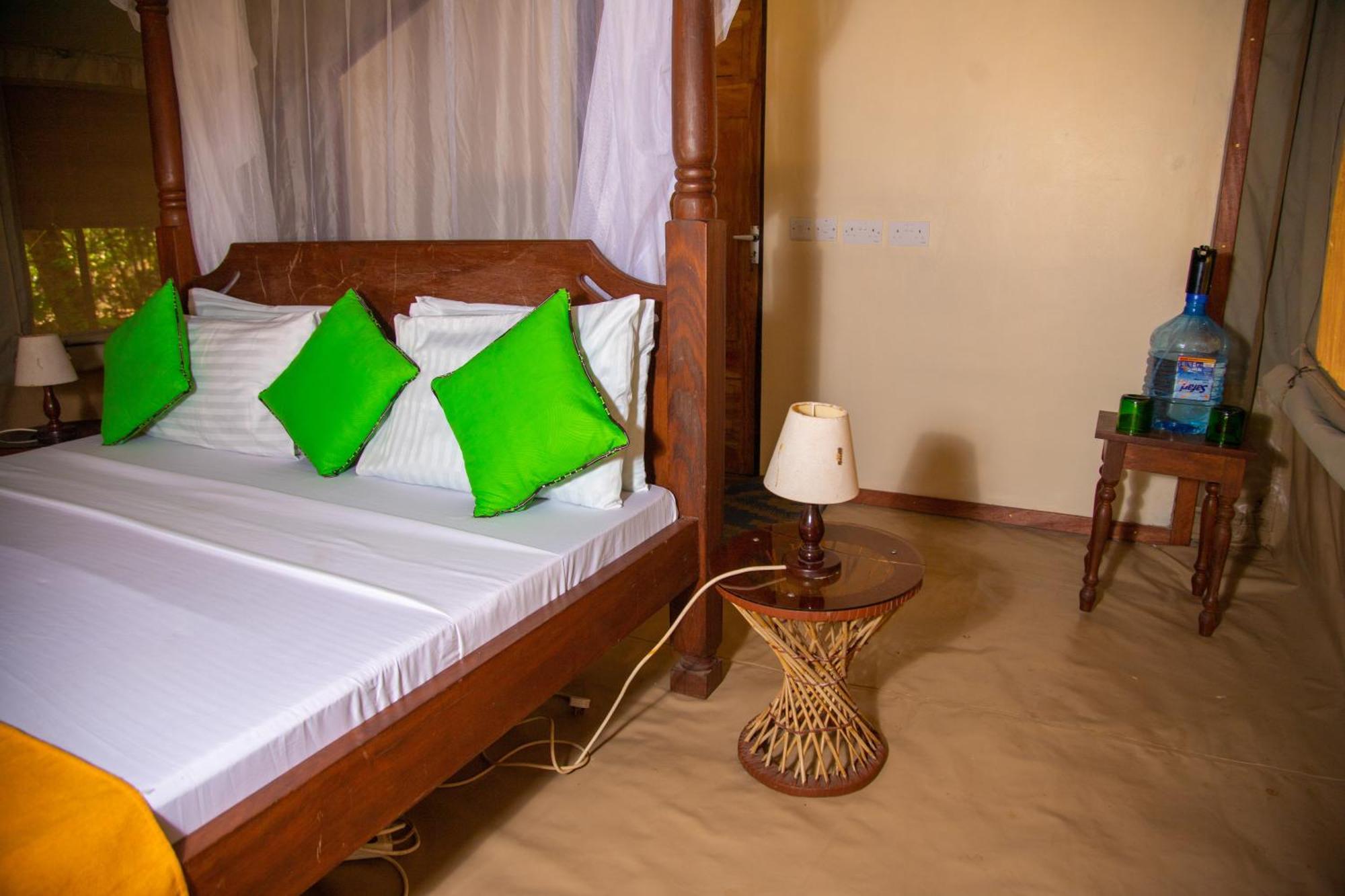 Villa Firefly Eco Retreat Shimoni Esterno foto