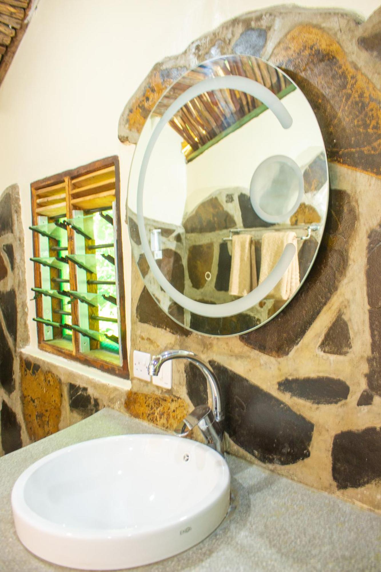 Villa Firefly Eco Retreat Shimoni Esterno foto